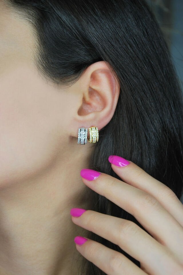 Taşlı Minik Halka Gümüş Küpe