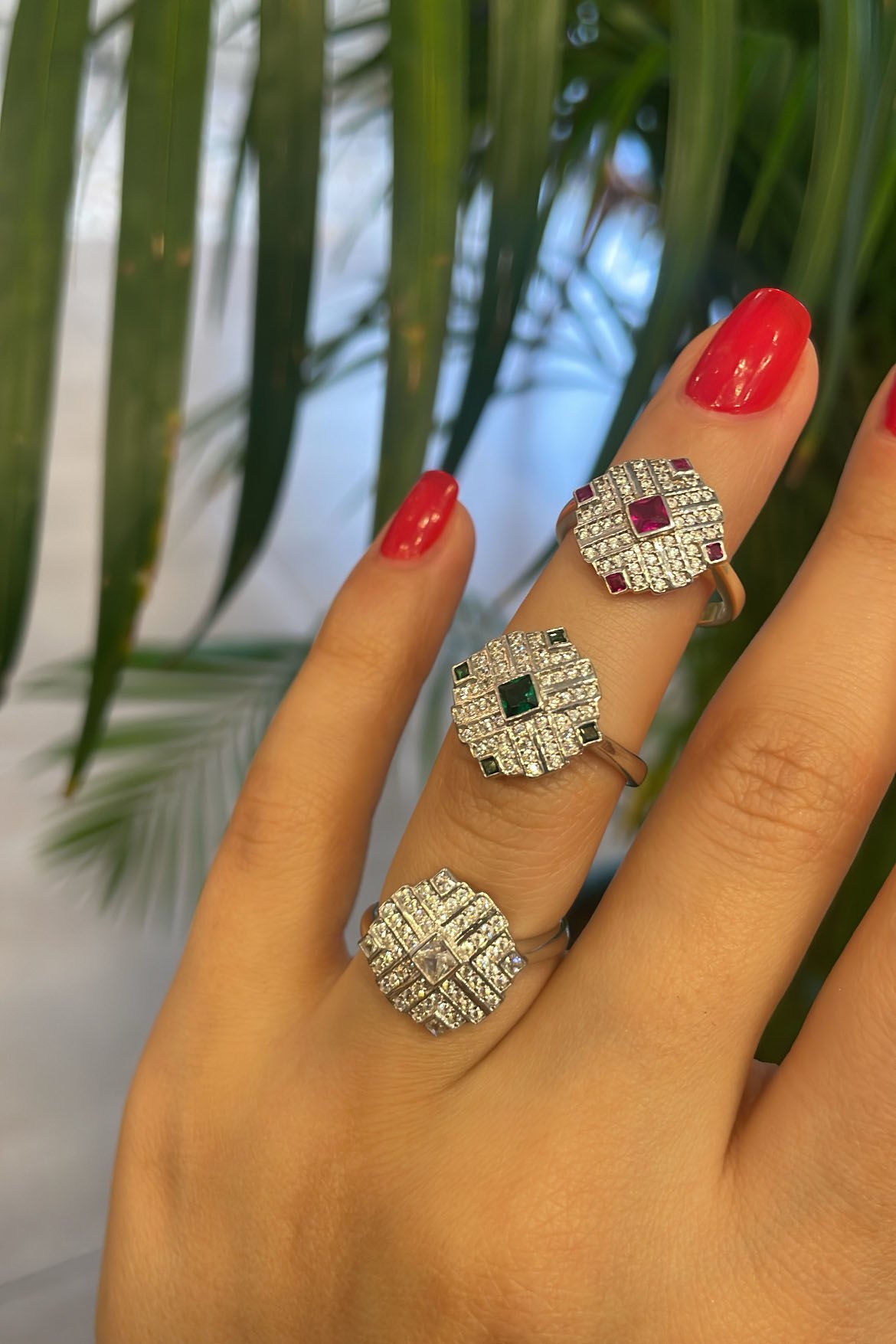 Çoklu Kare Taşlı Gümüş Yüzük