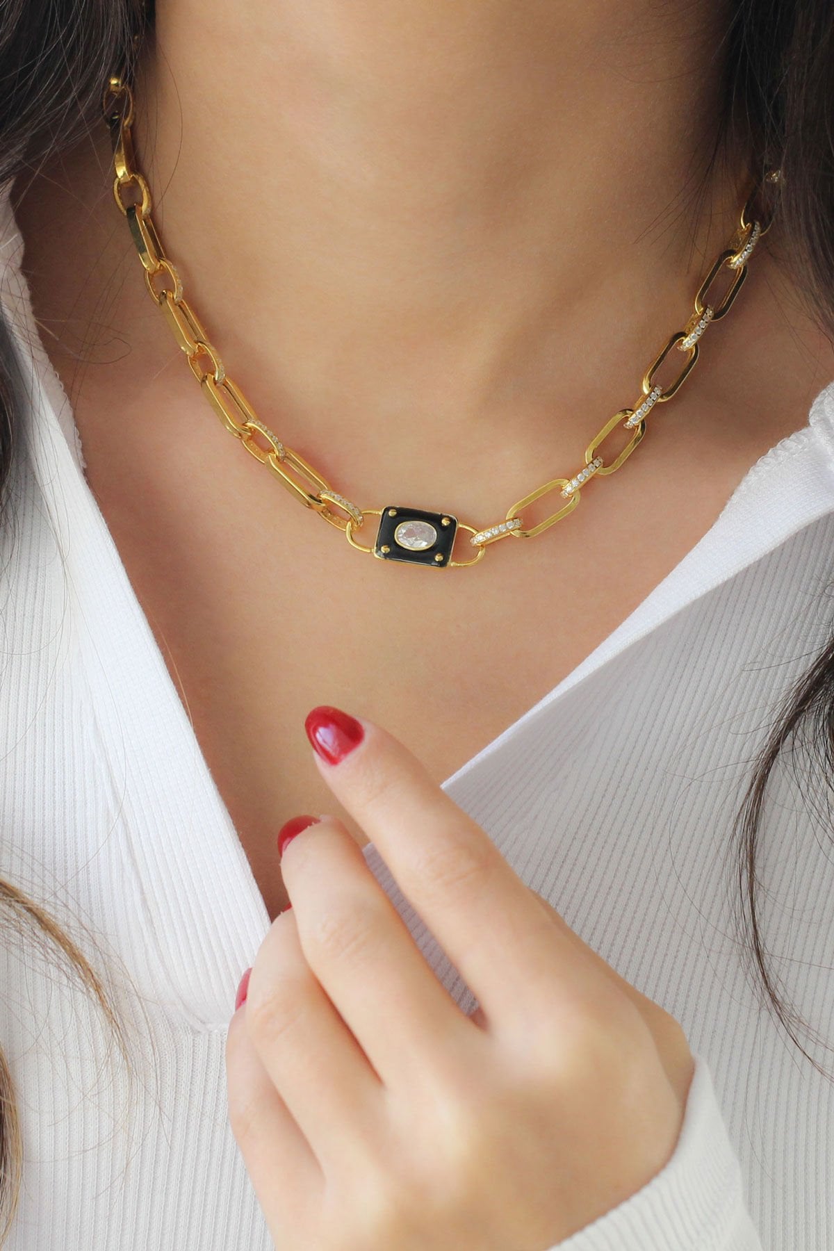 Oval Taşlı Gümüş Kolye