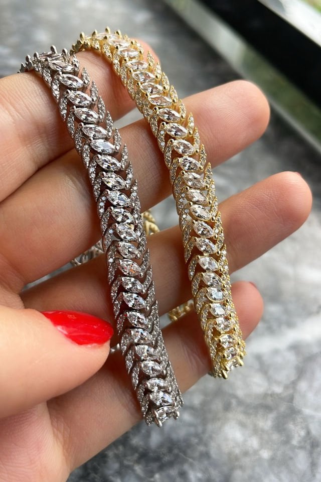 İthal  Sıralı Taşlı Gümüş Bileklik