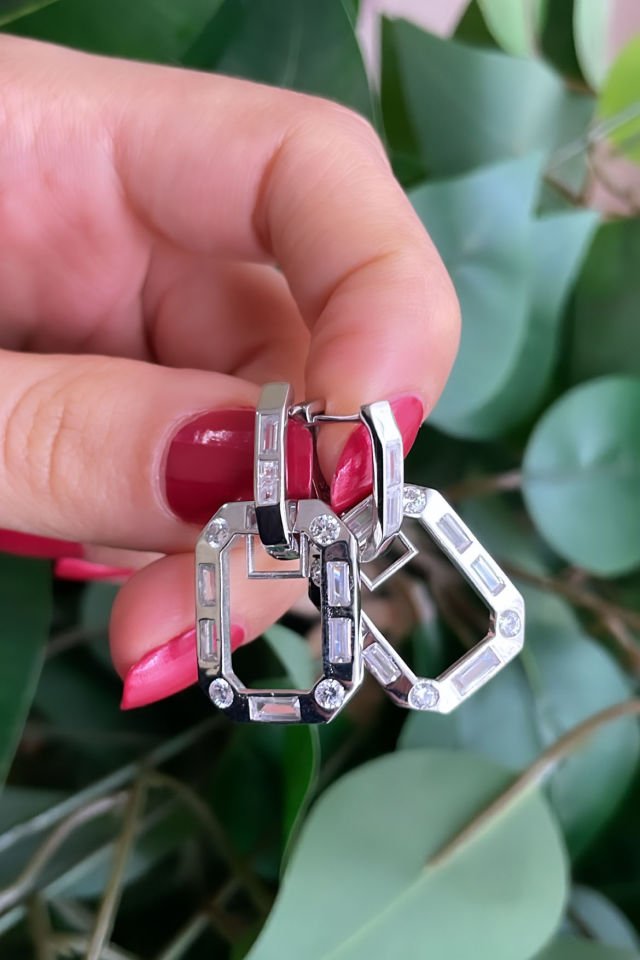 Halka Baget Taşlı Gümüş Küpe