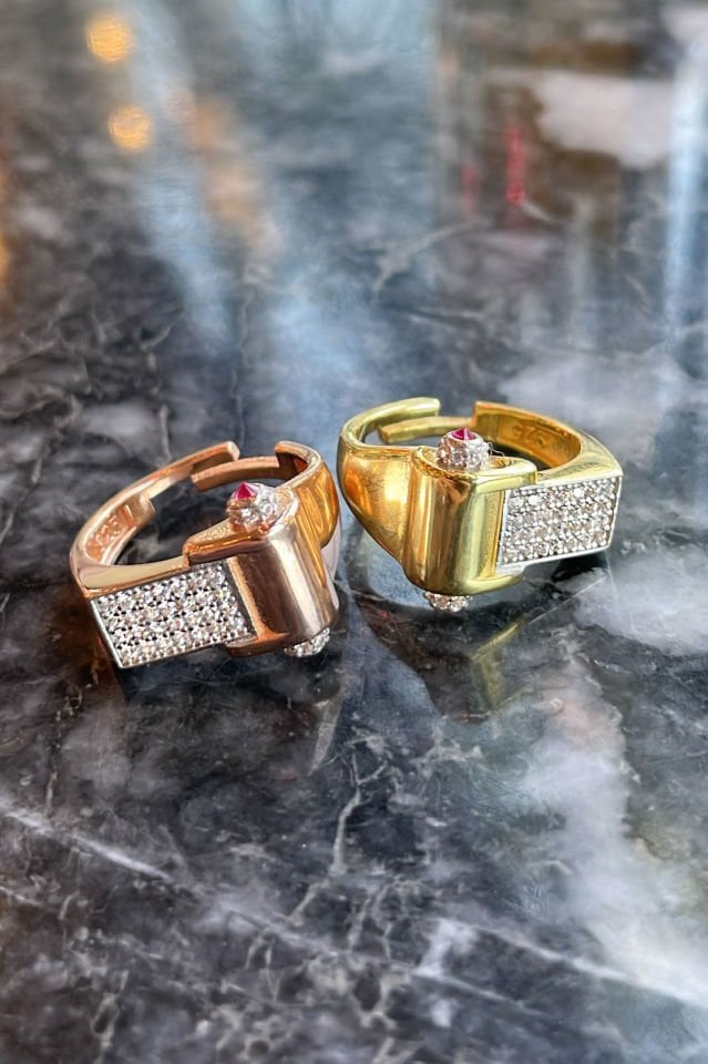 Zirkon Taşlı Gümüş Yüzük