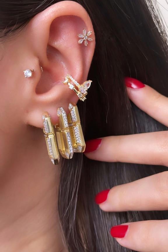 Sekiz Sembol Tasarım Gümüş Küpe