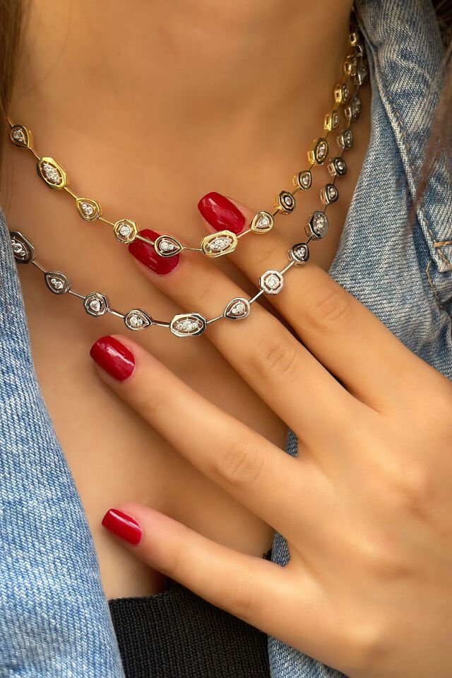 Yuvarlak Taşlı Oktagon Kesim Gümüş Kolye