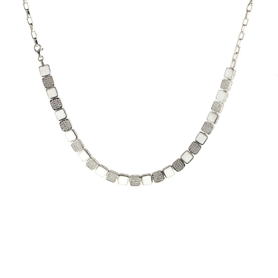 Beyaz Mineli Taşlı Kare Kesim Gümüş Kolye