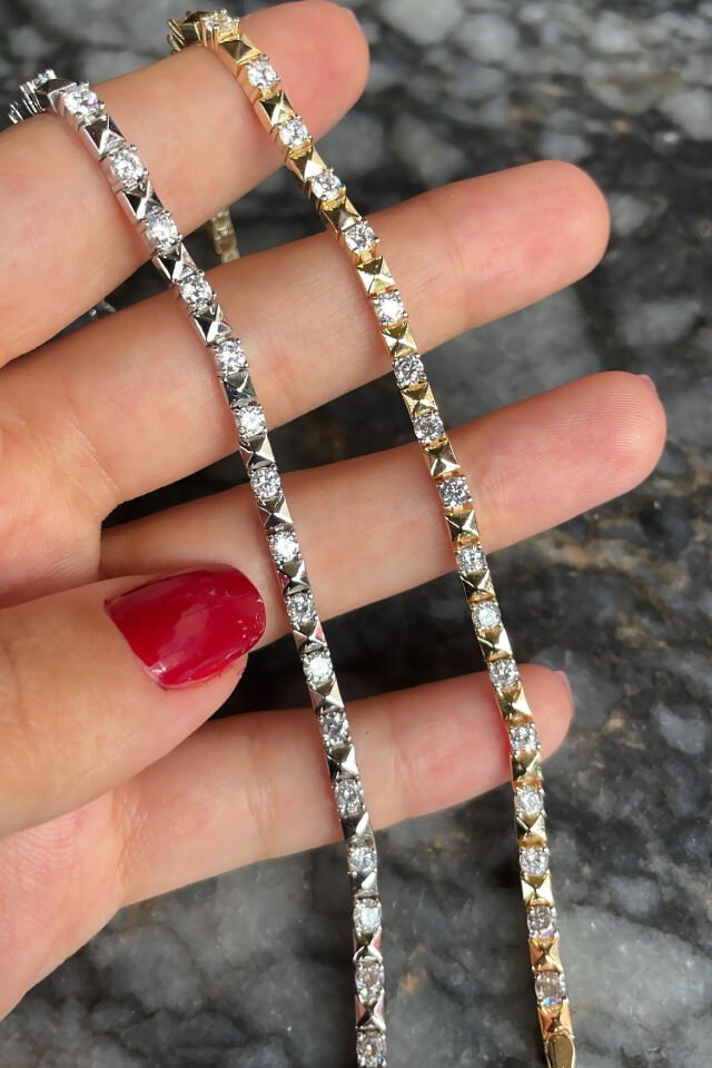 Yuvarlak Taşlı Su Yolu Gümüş Bileklik