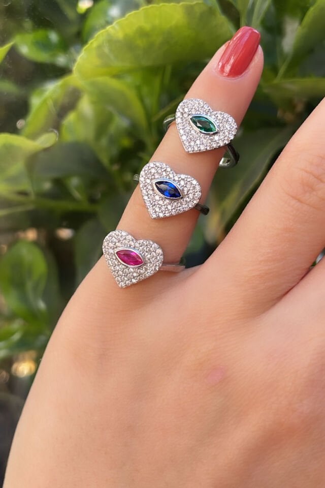 Taşlı Kalp Gümüş Yüzük