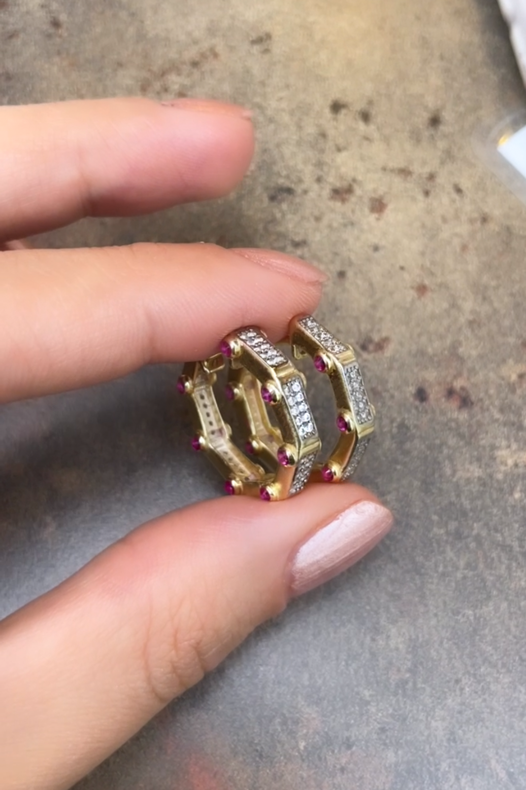 Tasarım Ruby Taşlı Halka Gümüş Küpe