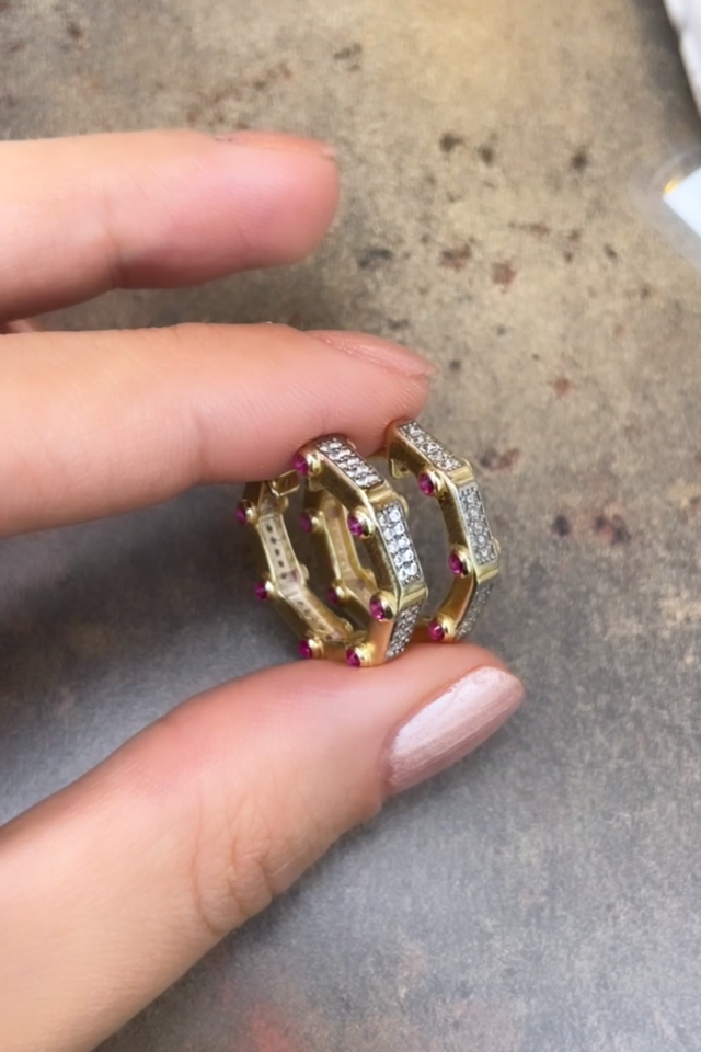 Tasarım Ruby Taşlı Halka Gümüş Küpe