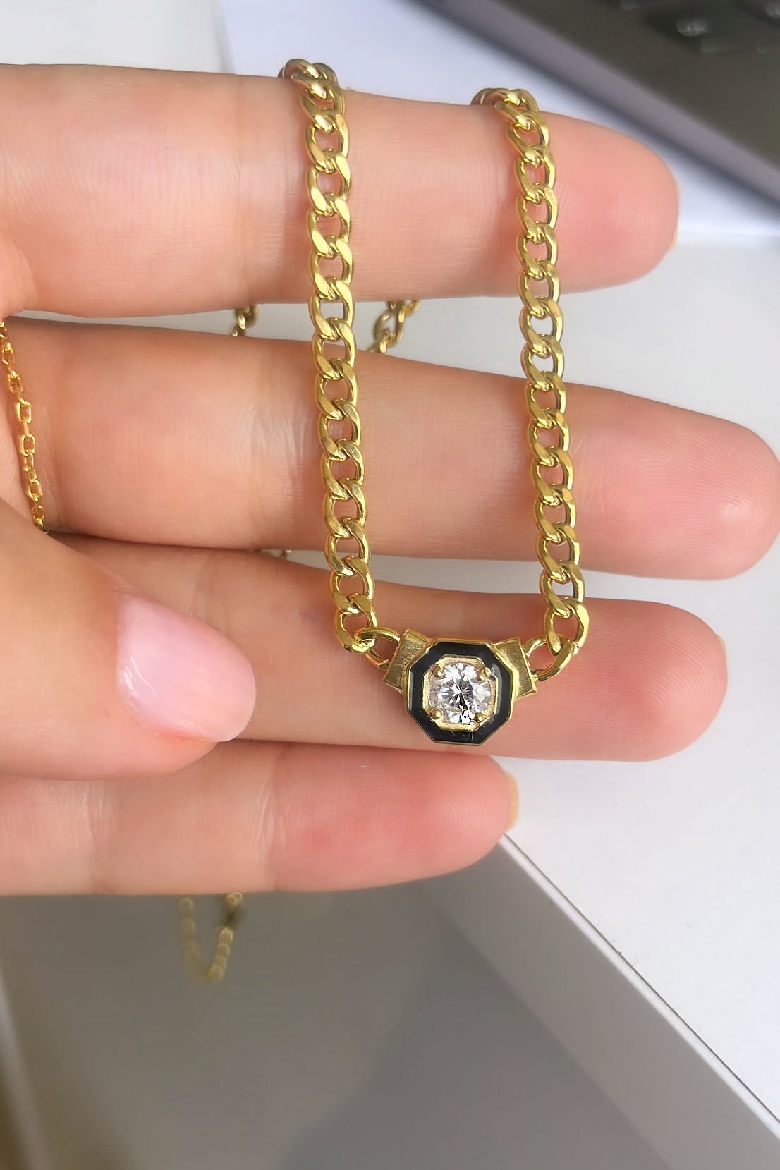 Gurmet Zincirli Tektaş Gümüş Kolye