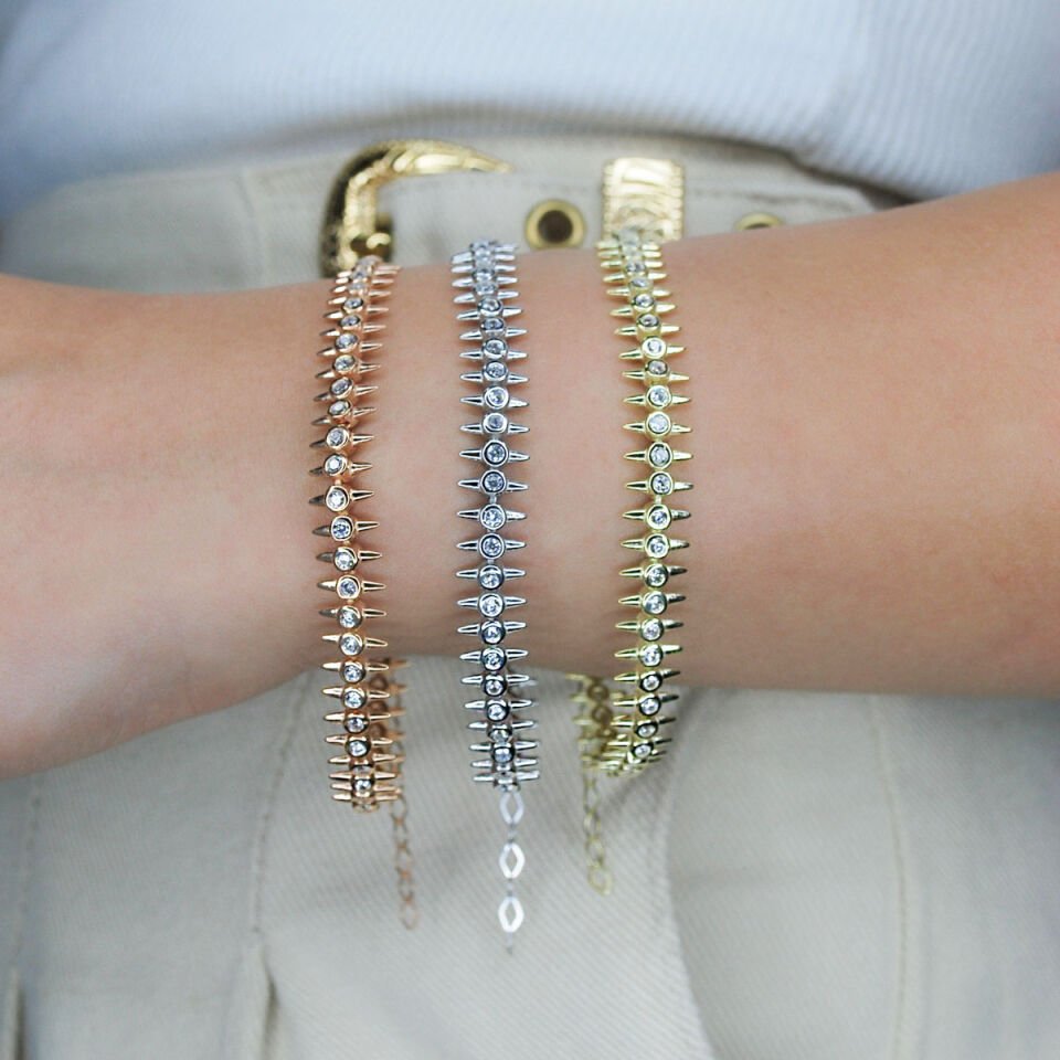 Dikenli Tasarım Su Yolu Gümüş Bileklik