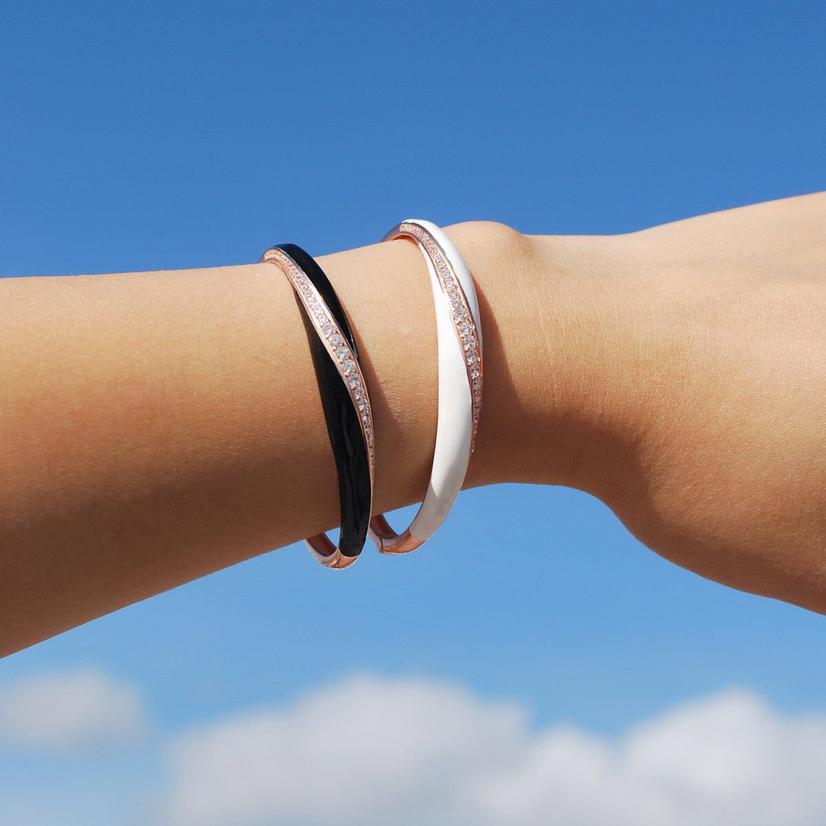 Sarmal Taşlı Mineli Gümüş Kelepçe