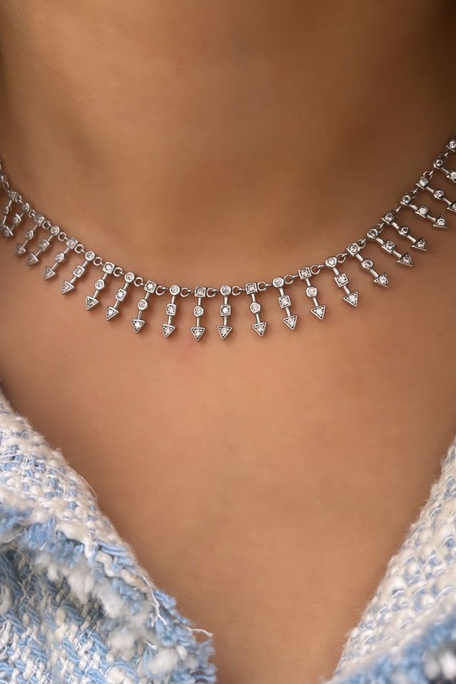 Diken Taşlı Gümüş Kolye