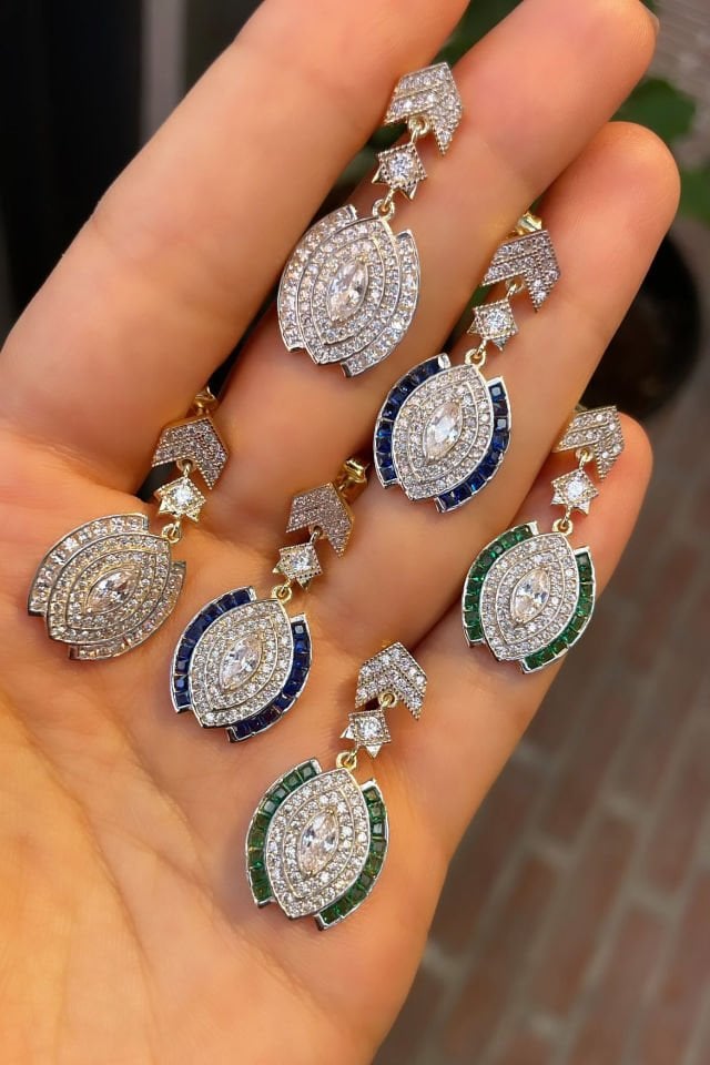 Oval Tasarım Gümüş Küpe