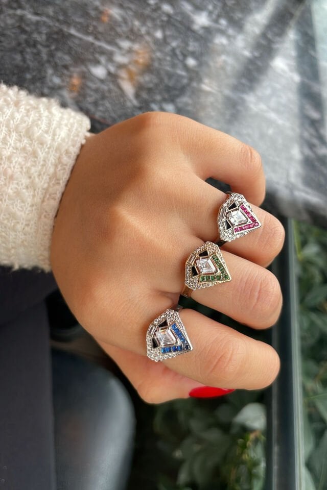 Baget Taşlı Kalkan Gümüş Yüzük