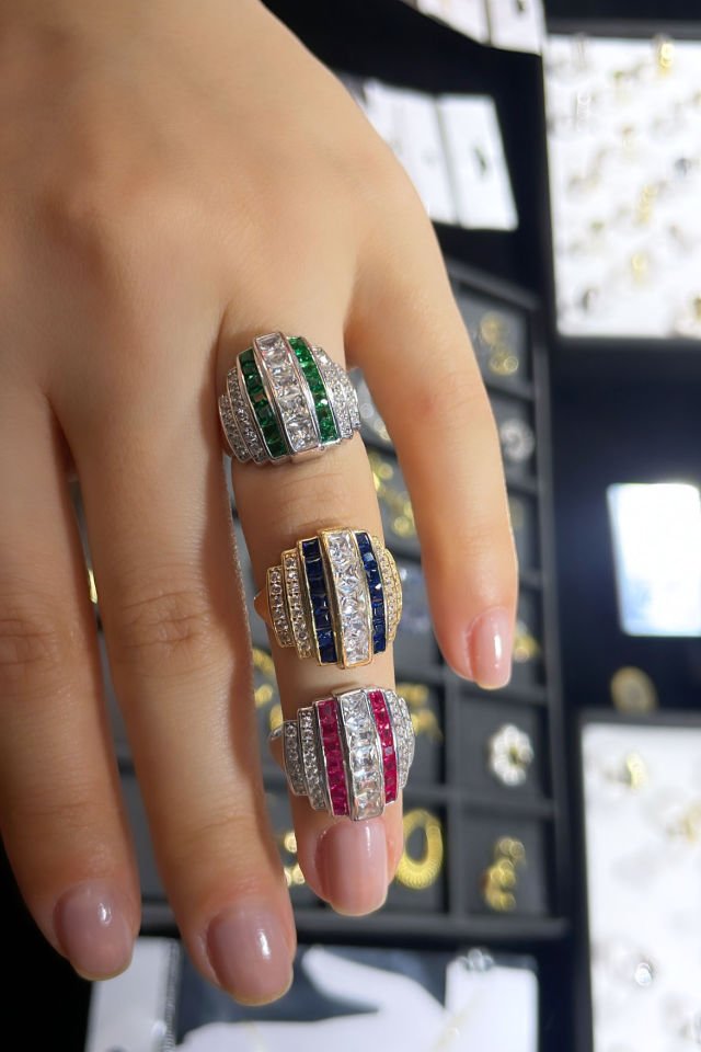 Taşlı Tasarım Gümüş Yüzük