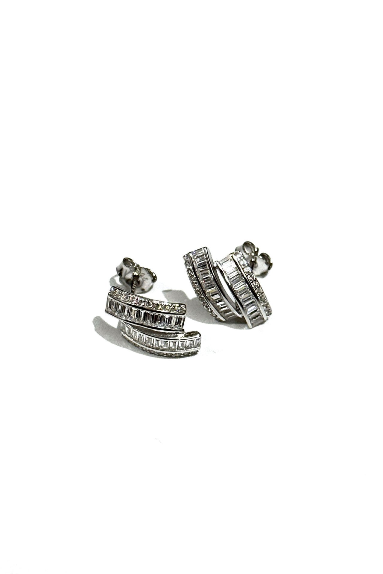 Tasarım Marka Gümüş Küpe