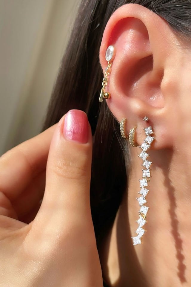 Kare Taşlı Zigzag Gümüş Küpe