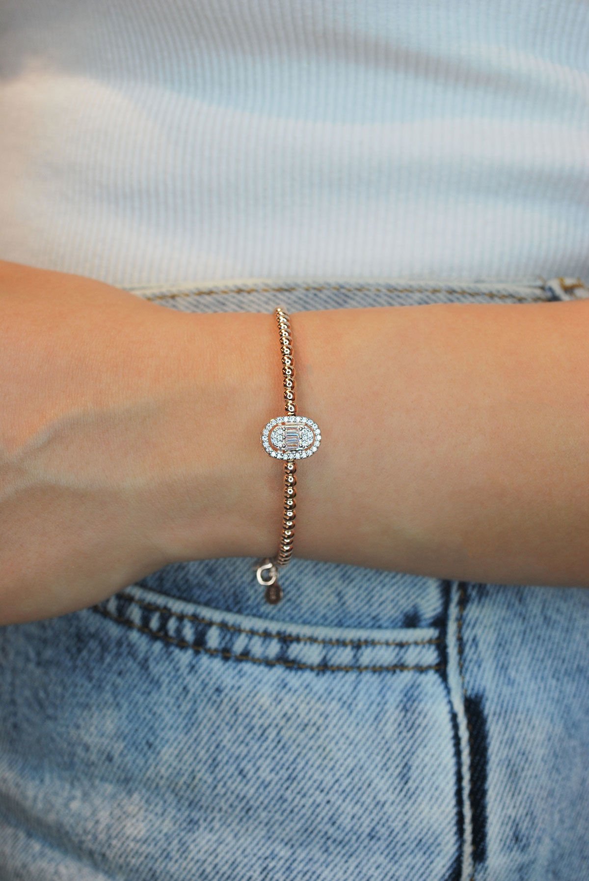 Oval Tasarım Pırlanta Kesim Gümüş Bileklik