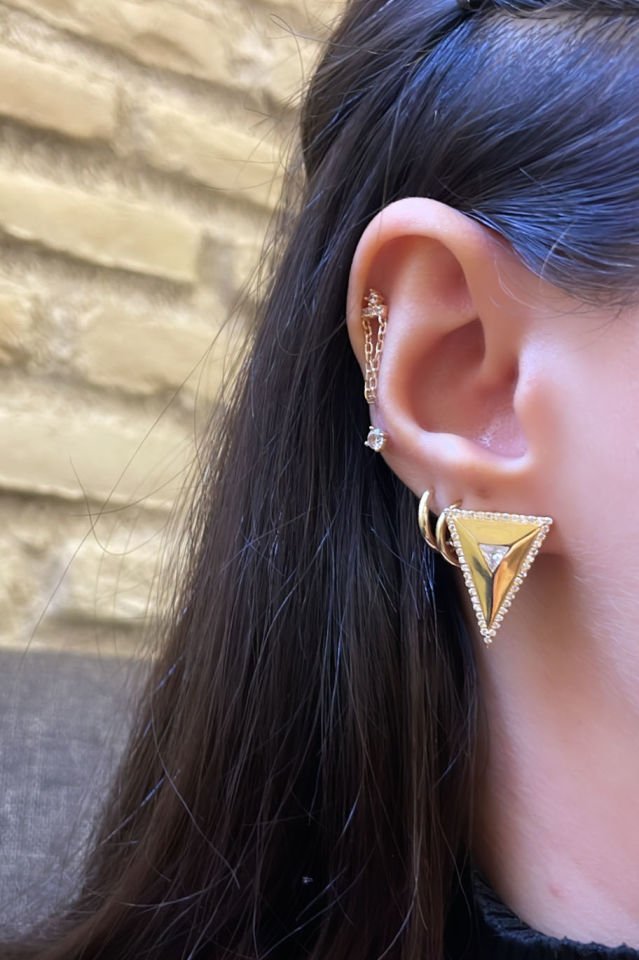 Üçgen Tasarım Gümüş Küpe