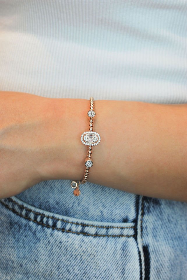 Oval Tasarım Pırlanta Kesim Gümüş Bileklik