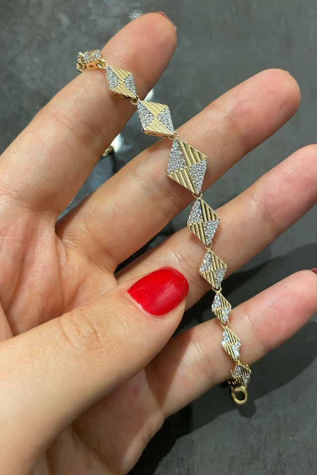 Baklava Kesim Gümüş Bileklik