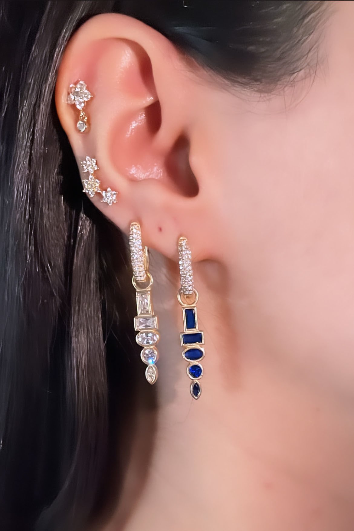 Baget Oval Mekik Taşlı Gümüş Küpe